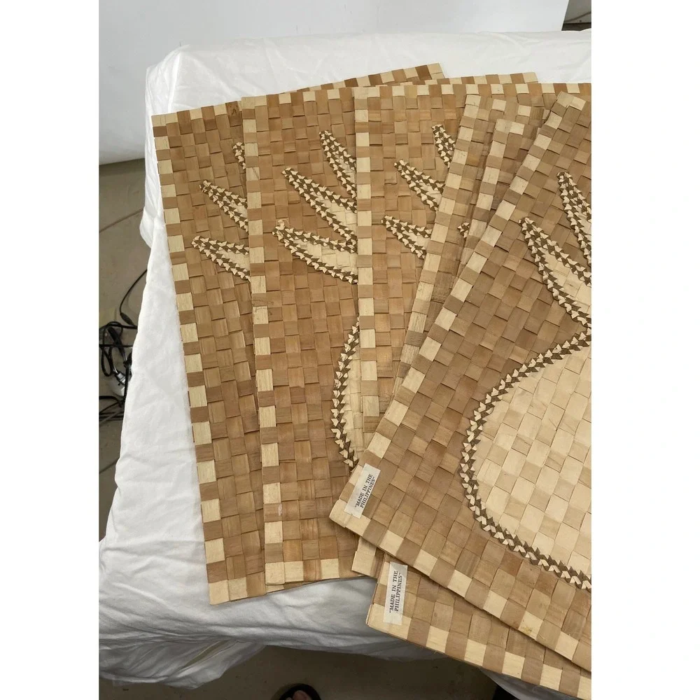 Vtg Placemats Set of 8 Woven Wood Flat Weave Tan Pineapple Made in Philippines